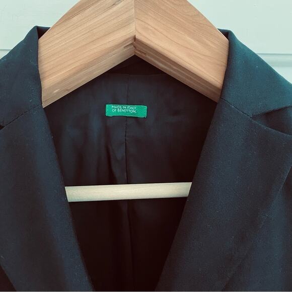 Women's UNITED COLORS of BENETTON Black Wool Blazer Jacket Size 40 Italy (US 4) - Picture 3 of 11
